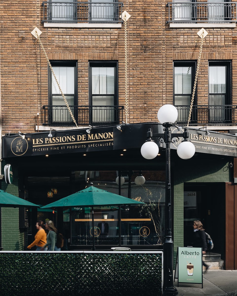 Le Albert Café